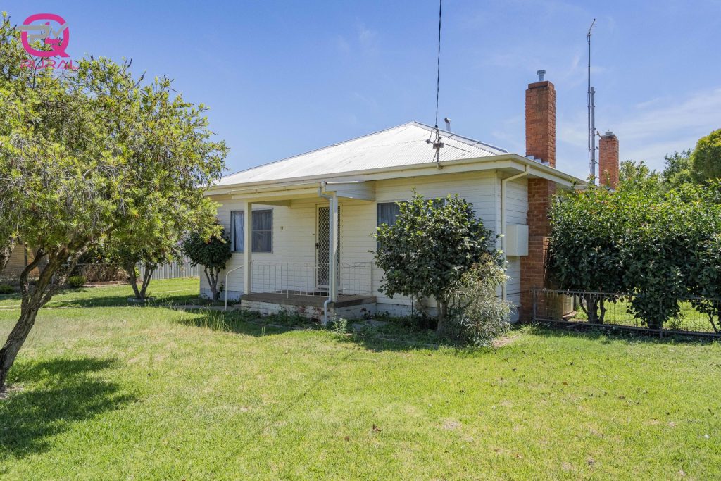 9 Grosvenor Street, Narrandera NSW 2700 - photo 6