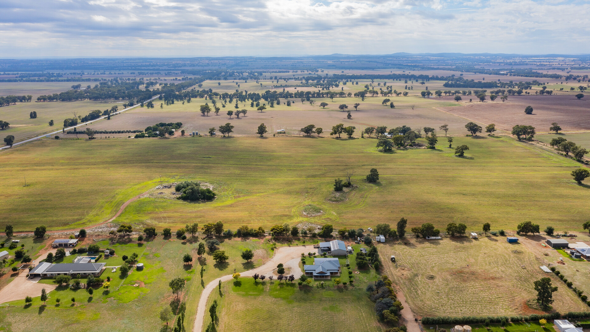 7853 Burley Griffin Way, Temora NSW 2666 - photo 4