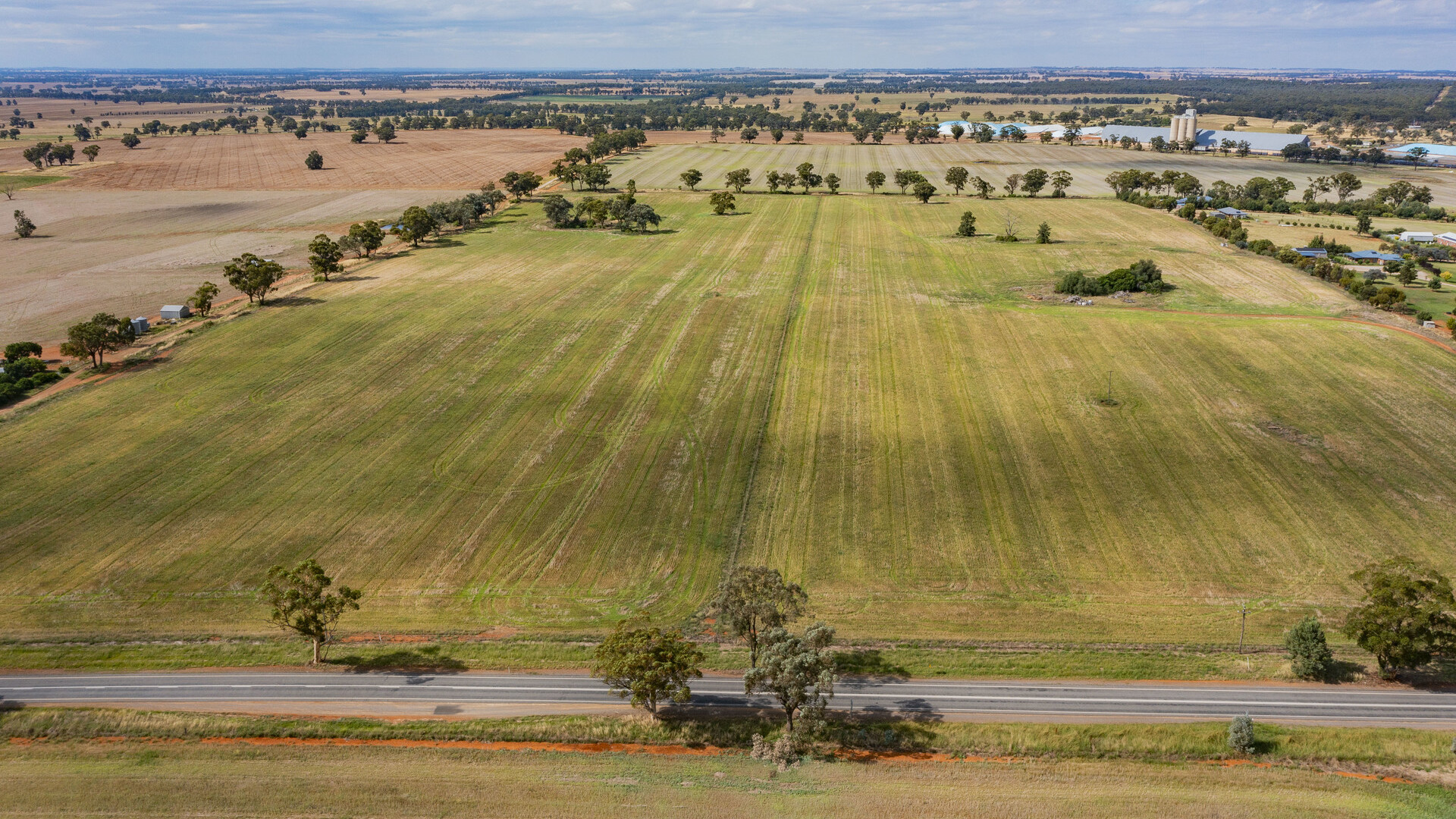 7853 Burley Griffin Way, Temora NSW 2666 - photo 6