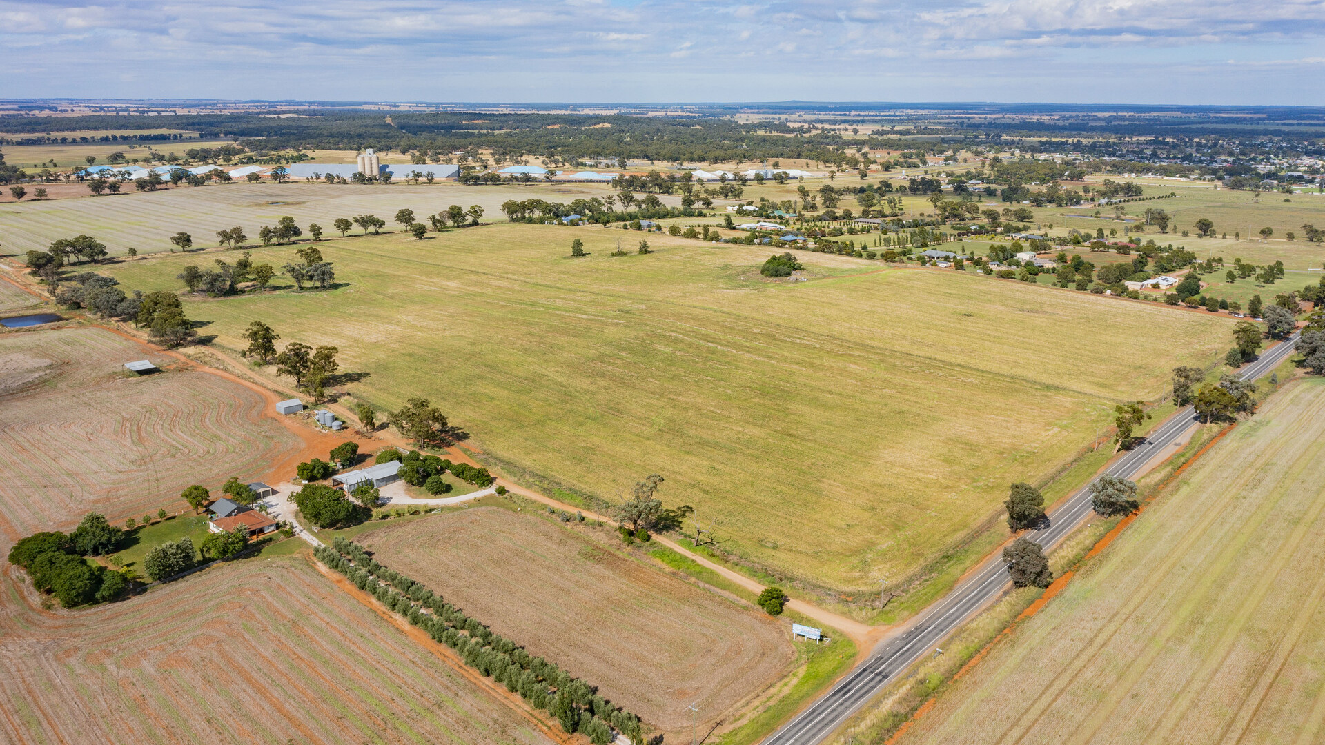 7853 Burley Griffin Way, Temora NSW 2666 - photo 8