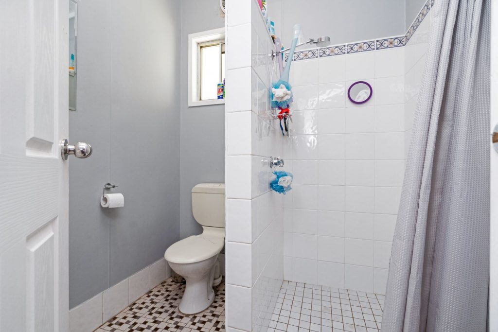 7 Brisbane Street, Leeton NSW 2705 - photo 6