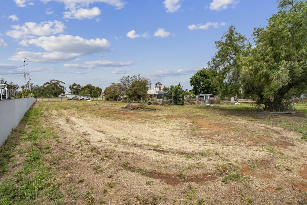 34 Berrembed Street, Grong Grong NSW 2652 - photo 11