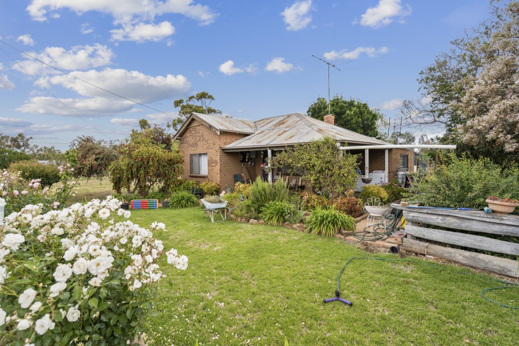 34 Berrembed Street, Grong Grong NSW 2652 - McGrath Riverina
