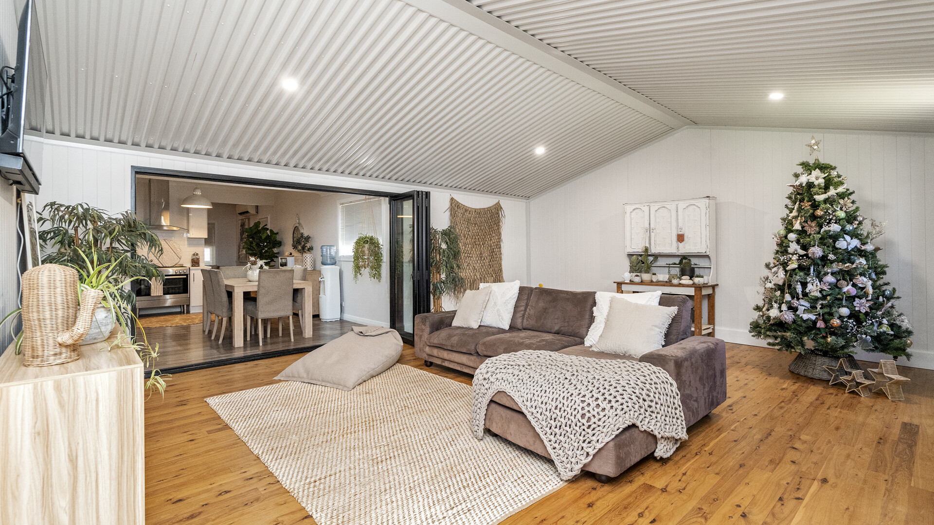 22 Larmer Street, Narrandera NSW 2700 - photo 2