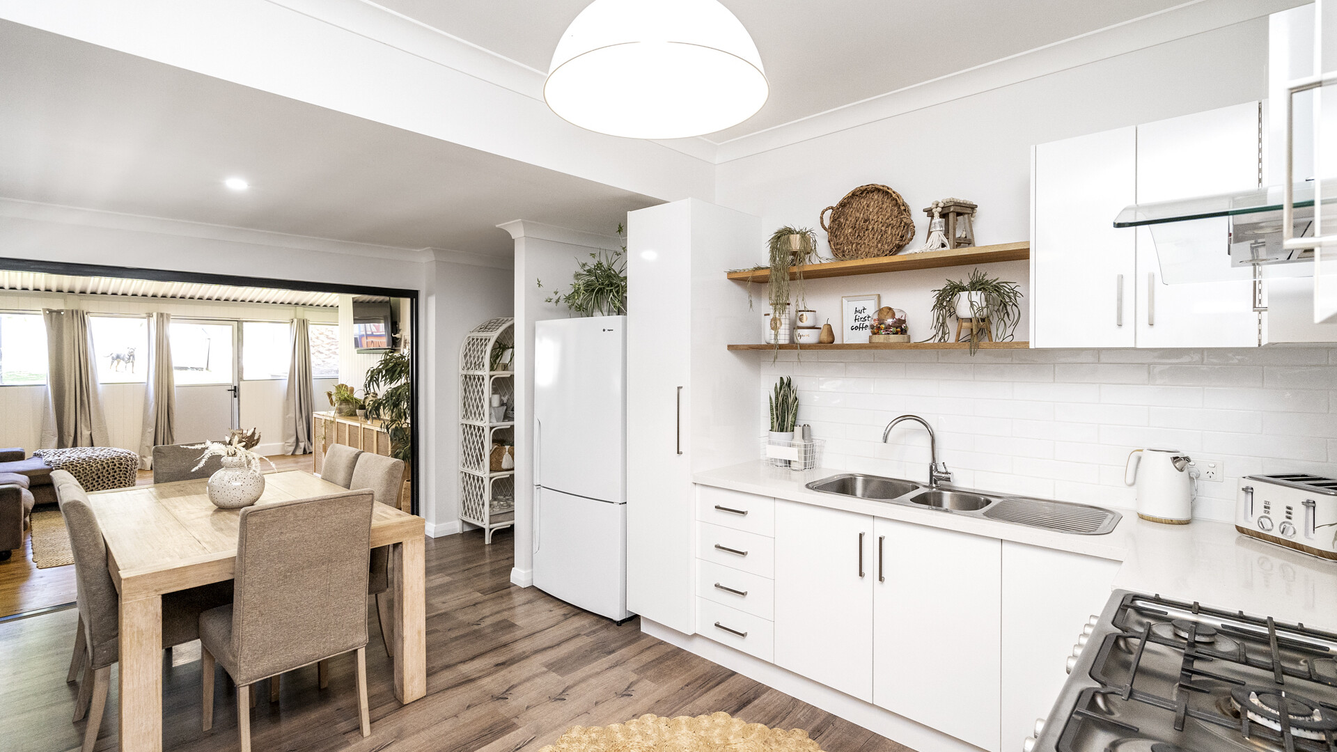 22 Larmer Street, Narrandera NSW 2700 - photo 4