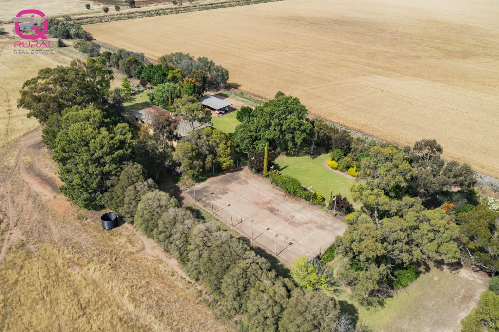 243 Mellington Road, Coleambally NSW 2707 - photo 2