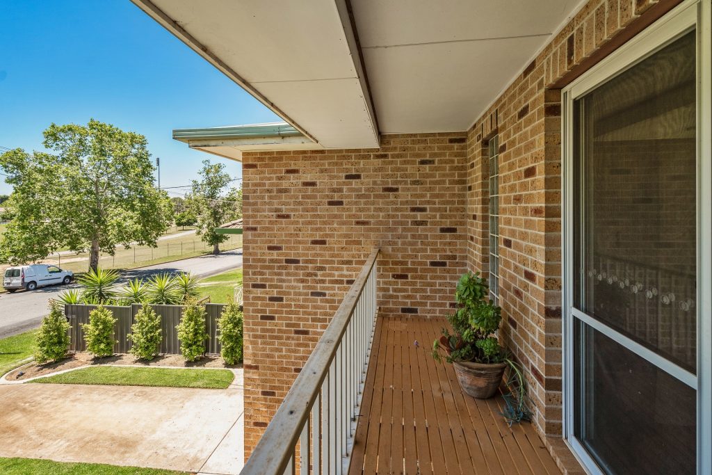 20 Riverine Street, Narrandera NSW 2700 - photo 2