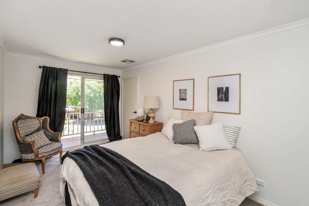 20 Riverine Street, Narrandera NSW 2700 - photo 12