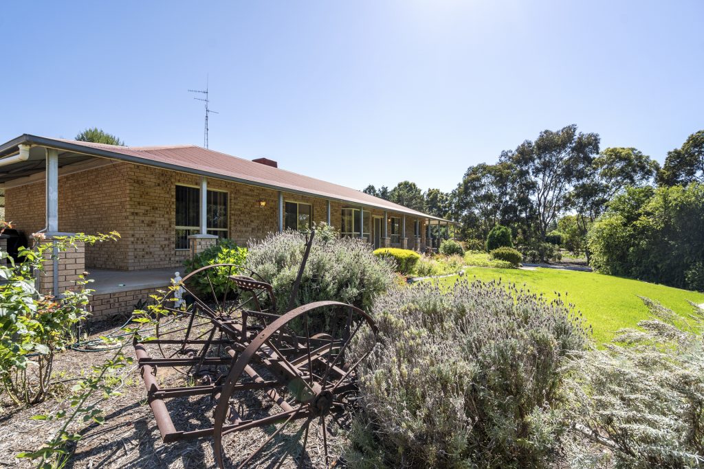 3 Garners Road, Narrandera NSW 2700 - McGrath Riverina