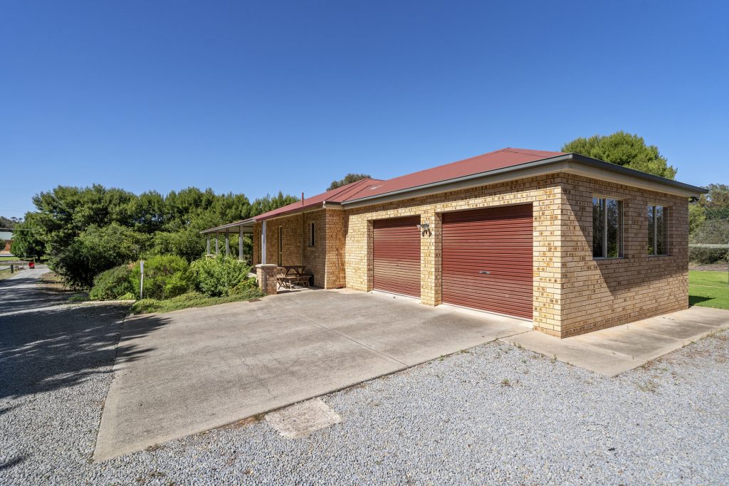 3 Garners Road, Narrandera NSW 2700 - photo 4
