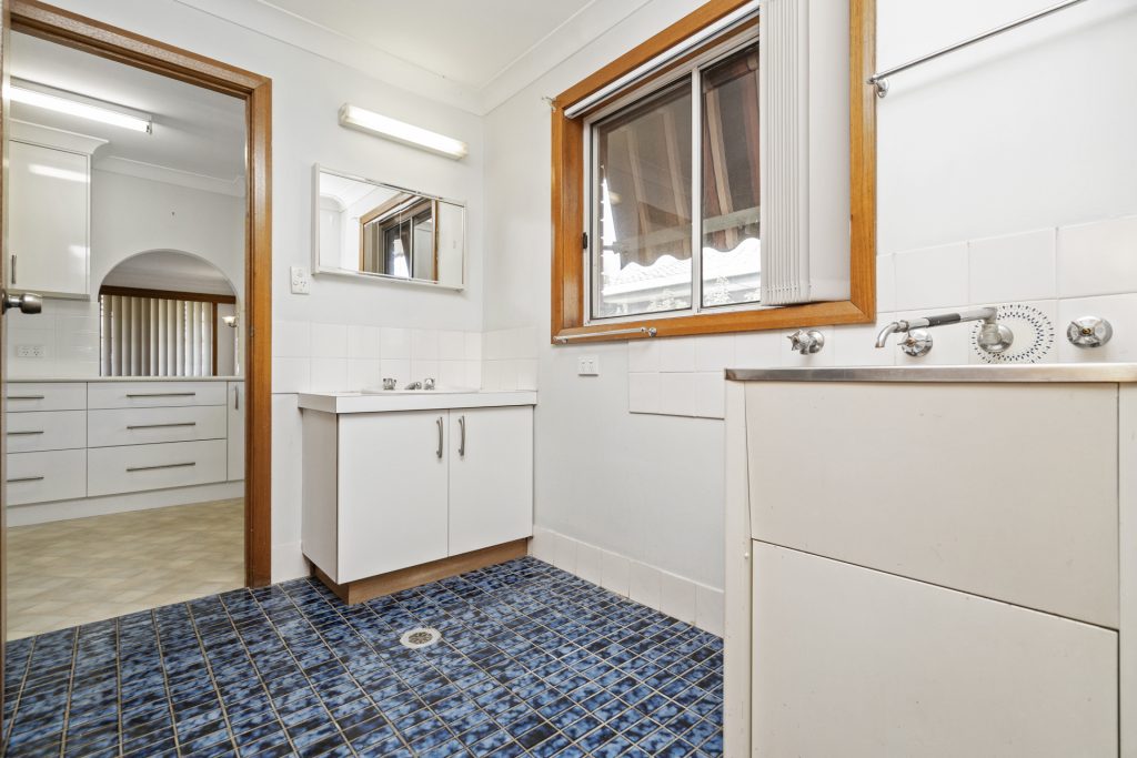 1/93-95 Loftus Street, Temora NSW 2666 - photo 11