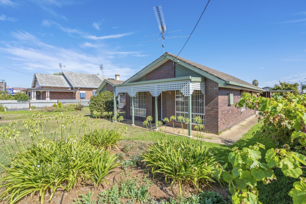 1/93-95 Loftus Street, Temora NSW 2666 - McGrath Riverina