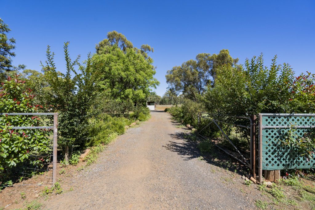 4917 Whitton Stock Route Road, Rankins Springs NSW 2669 - photo 2