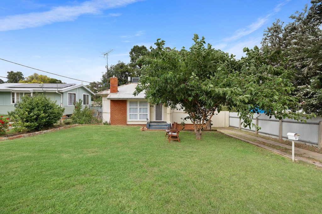 20 Flood Street, Narrandera NSW 2700 - McGrath Riverina