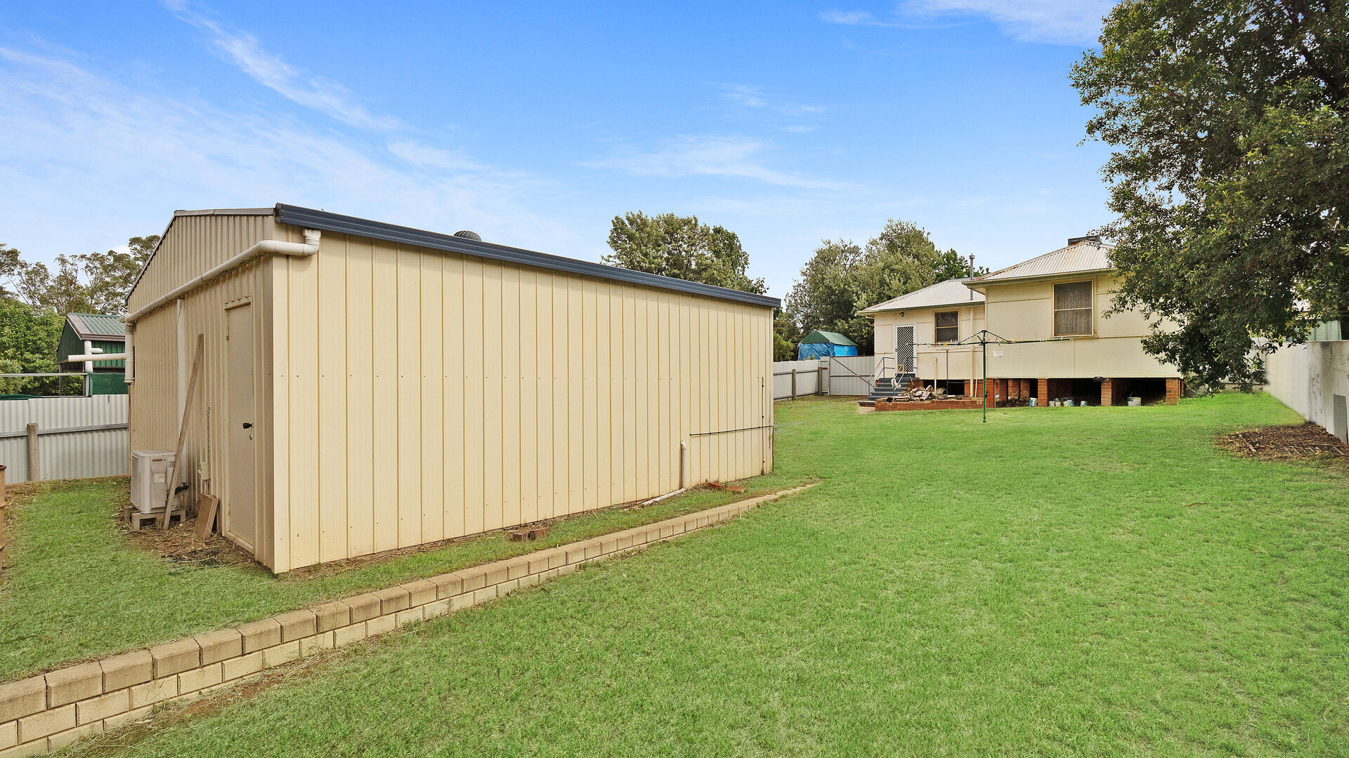 20 Flood Street, Narrandera NSW 2700 - photo 14