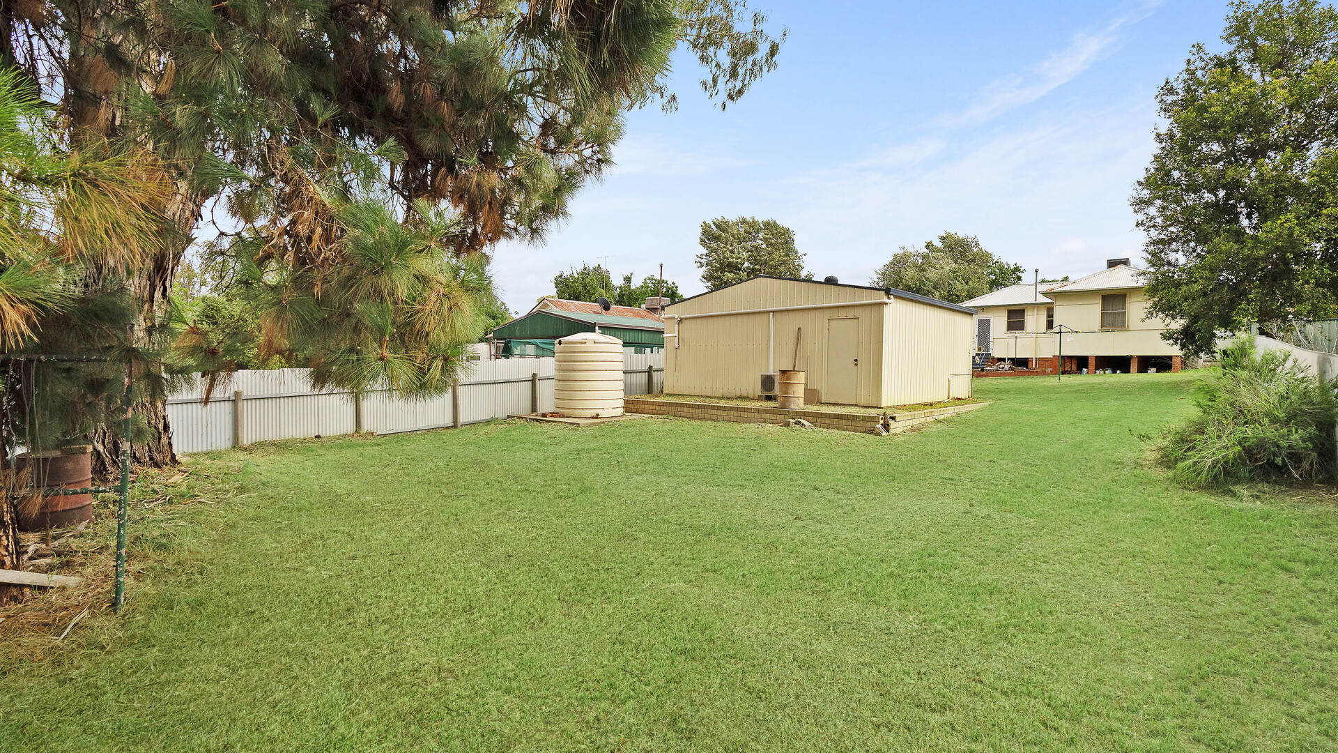 20 Flood Street, Narrandera NSW 2700 - photo 15