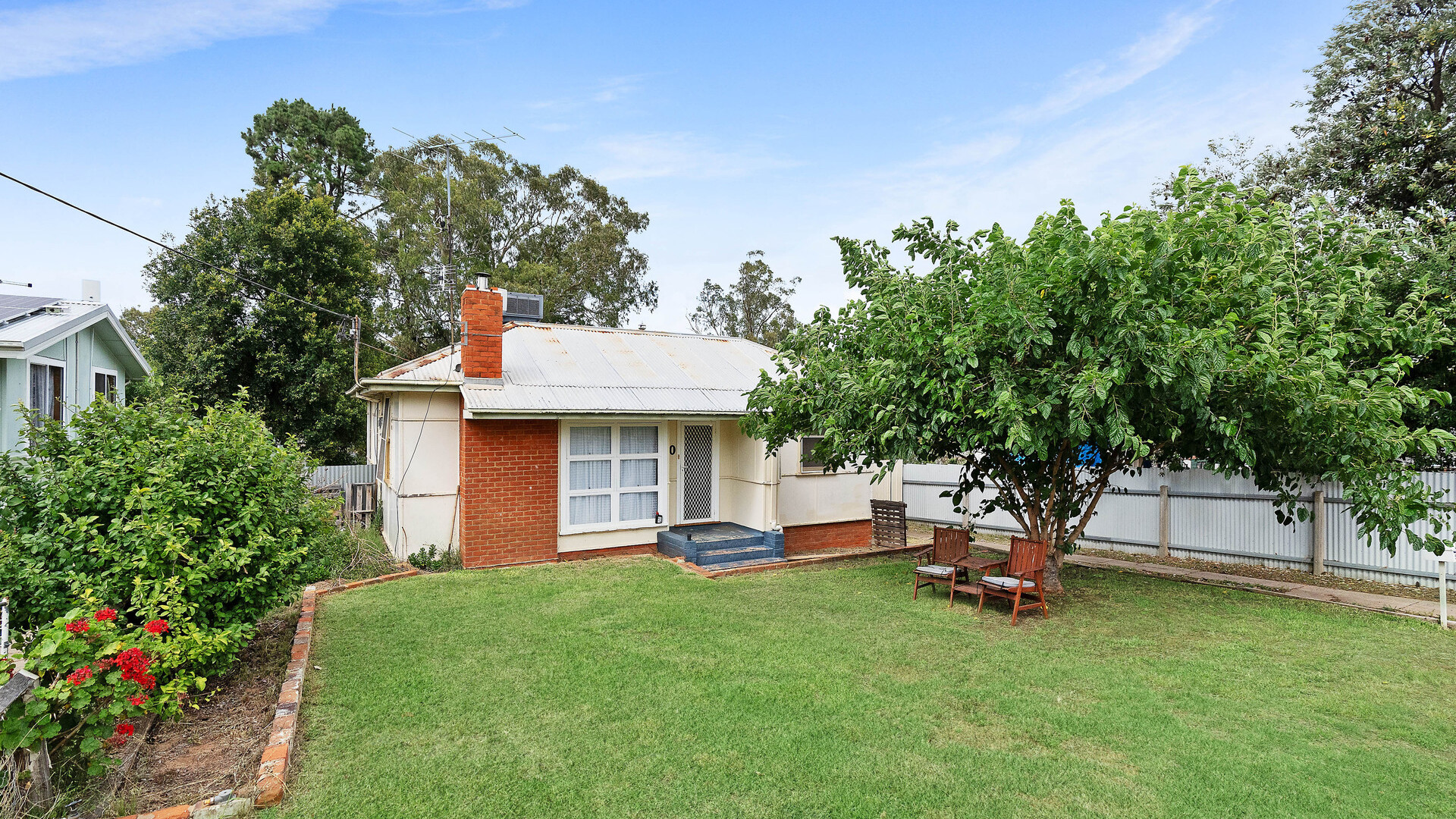 20 Flood Street, Narrandera NSW 2700 - photo 16