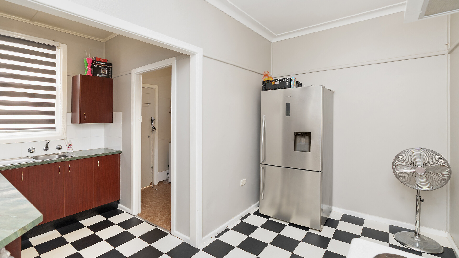 20 Flood Street, Narrandera NSW 2700 - photo 6