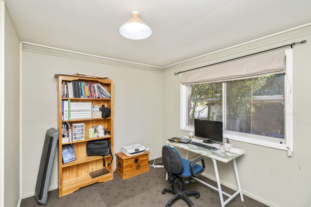5 Elizabeth Street, Narrandera NSW 2700 - photo 11