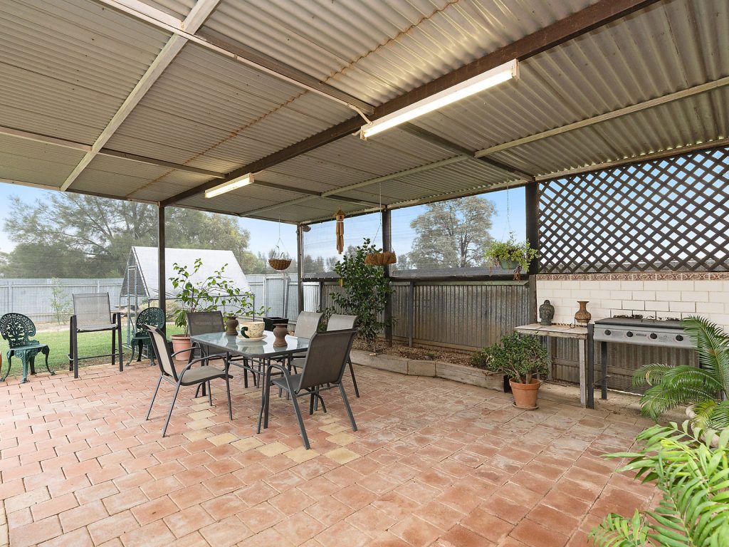 50 Junee Road, Temora NSW 2666 - photo 16