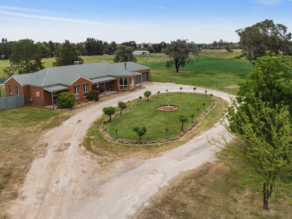 50 Junee Road, Temora NSW 2666 - photo 18