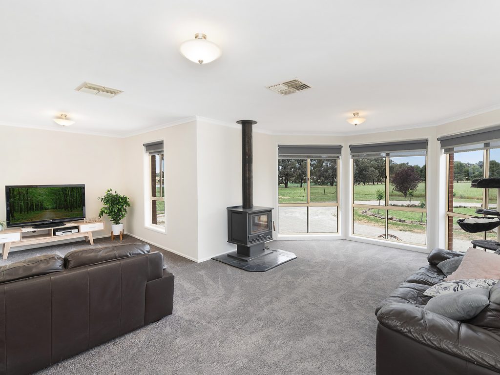 50 Junee Road, Temora NSW 2666 - photo 3