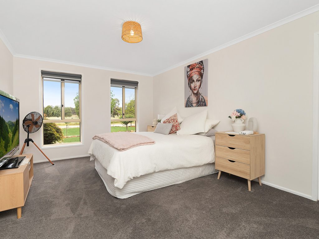 50 Junee Road, Temora NSW 2666 - photo 9