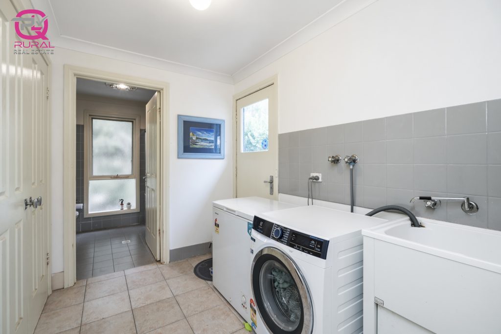 20 Lonnie Road, Leeton NSW 2705 - photo 13