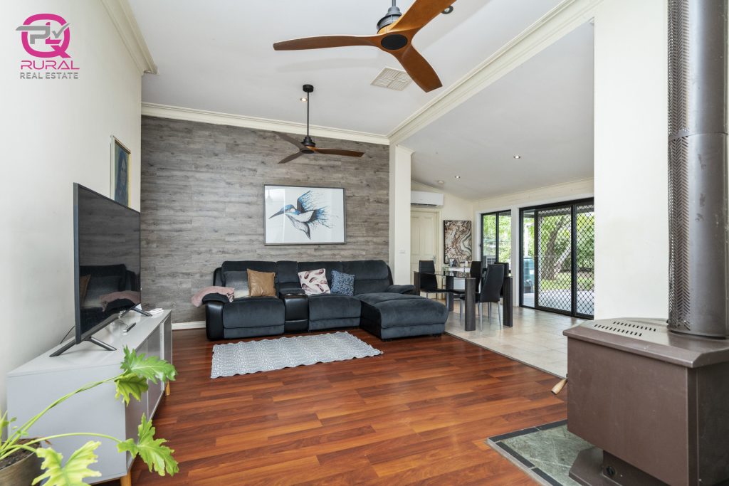 20 Lonnie Road, Leeton NSW 2705 - photo 4