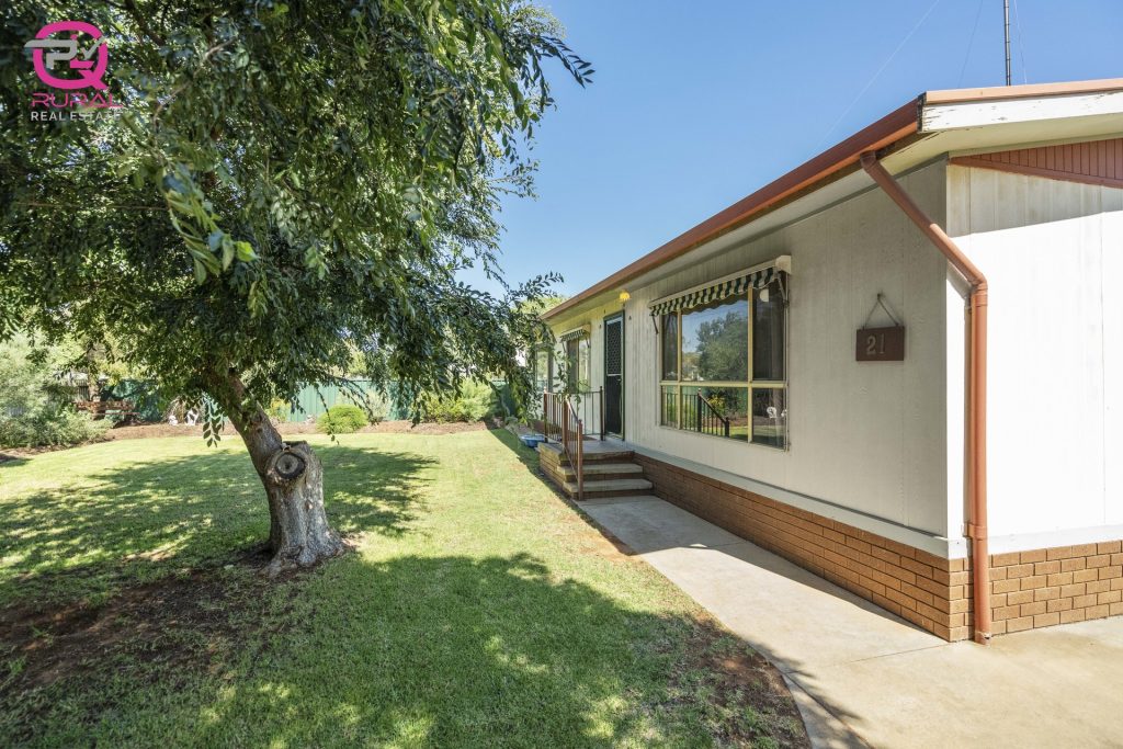 21 Boundary Road, Narrandera NSW 2700 - photo 24