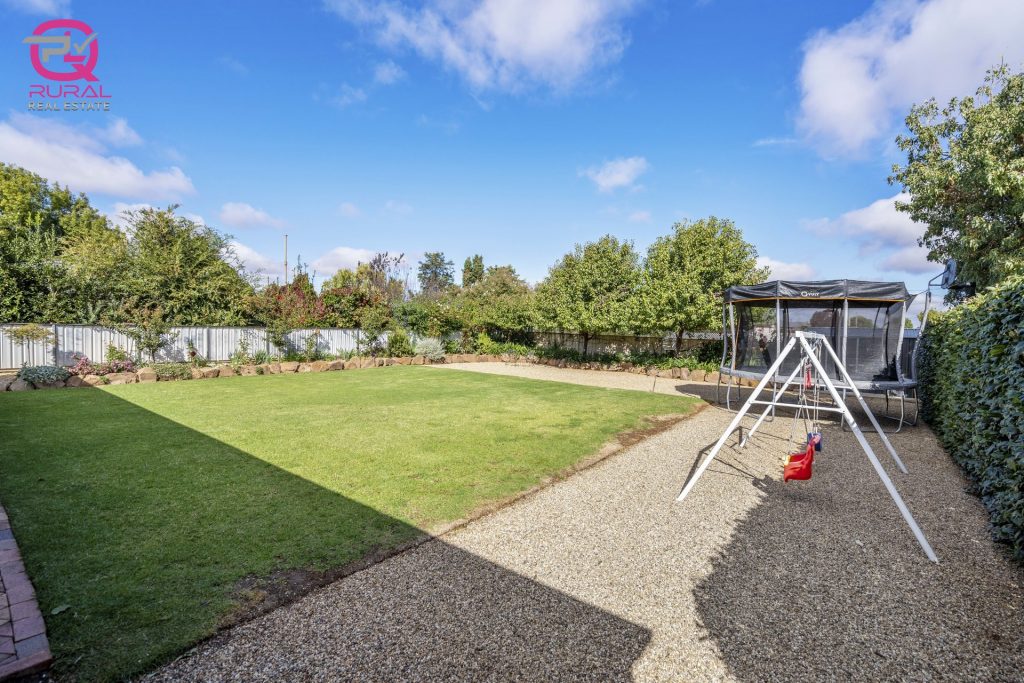 160A Gardner Street, Temora NSW 2666 - photo 3