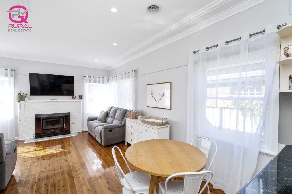 160A Gardner Street, Temora NSW 2666 - photo 4
