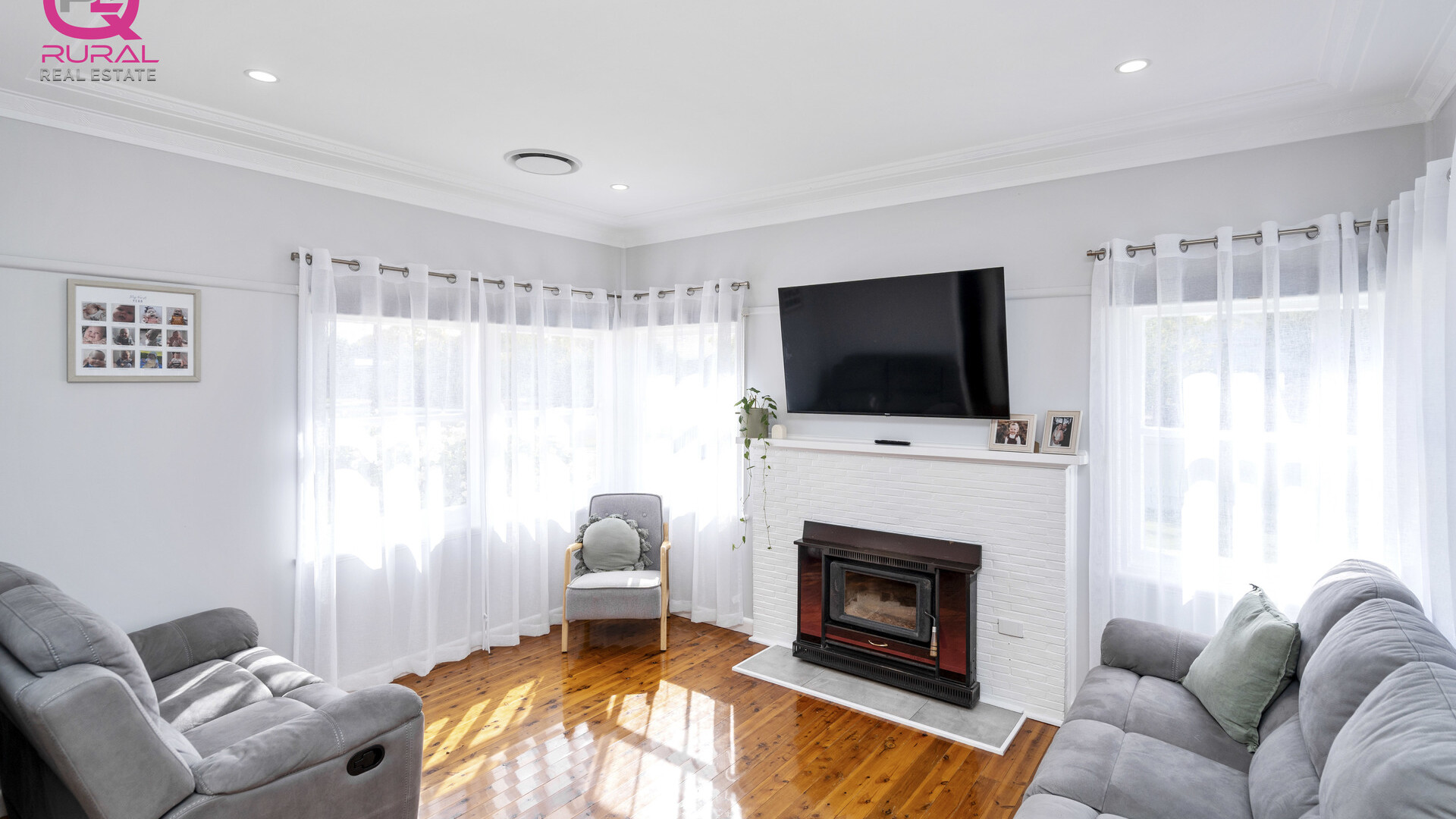 160A Gardner Street, Temora NSW 2666 - photo 5