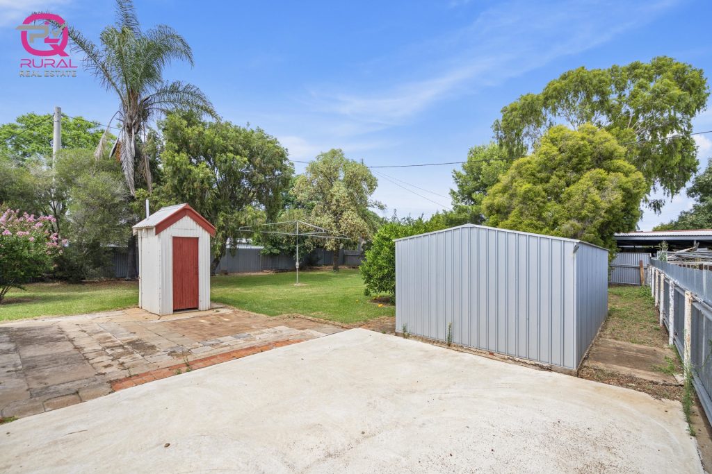 54 Yanco Avenue, Leeton NSW 2705 - photo 13