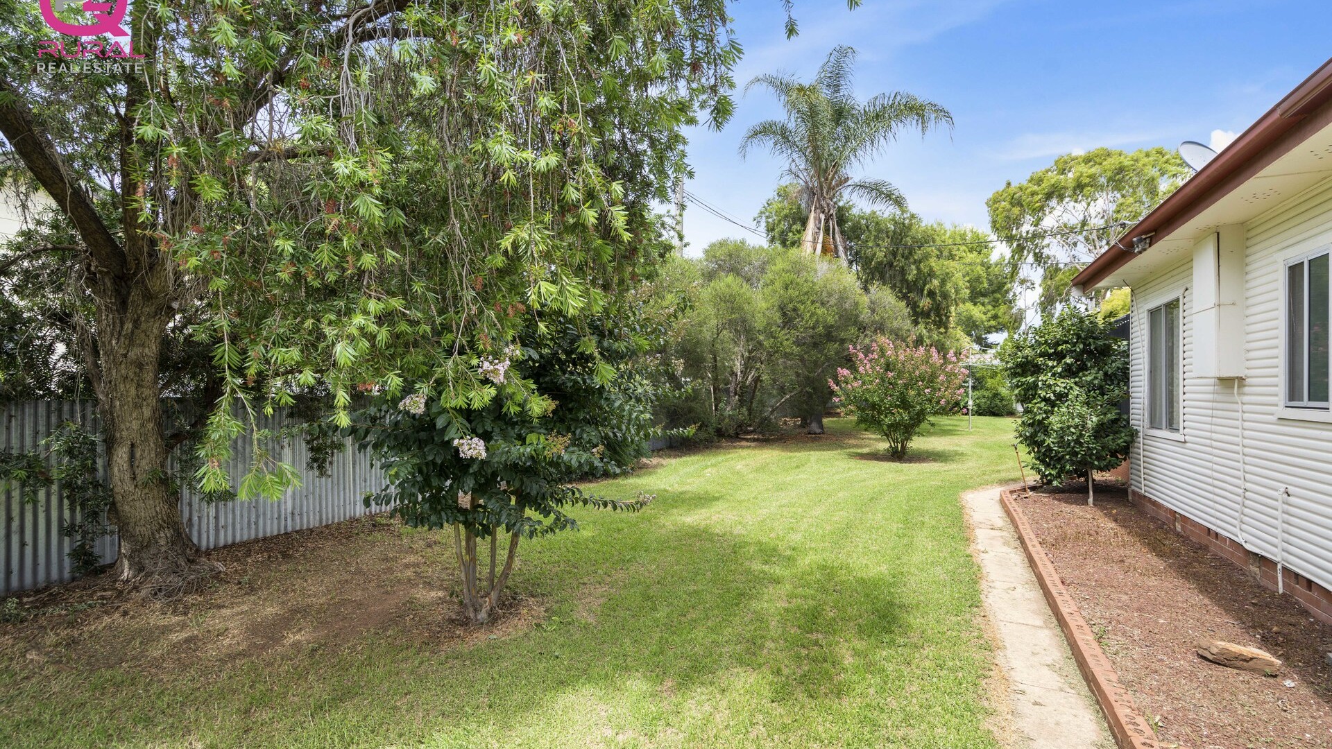54 Yanco Avenue, Leeton NSW 2705 - photo 15