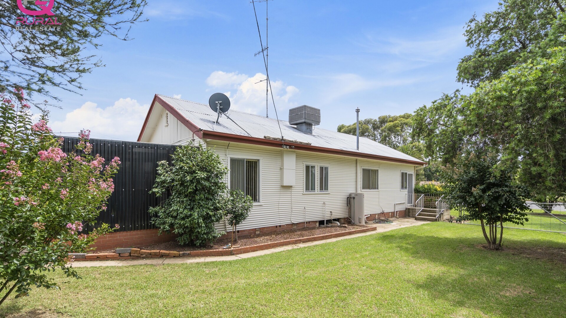 54 Yanco Avenue, Leeton NSW 2705 - photo 16