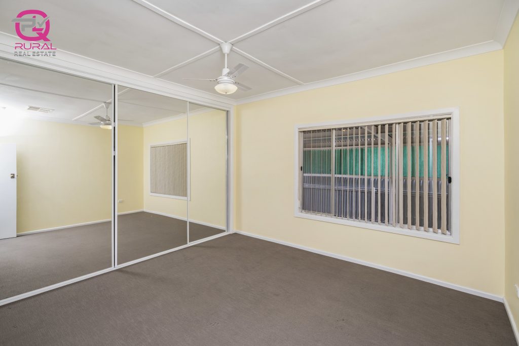 54 Yanco Avenue, Leeton NSW 2705 - photo 6