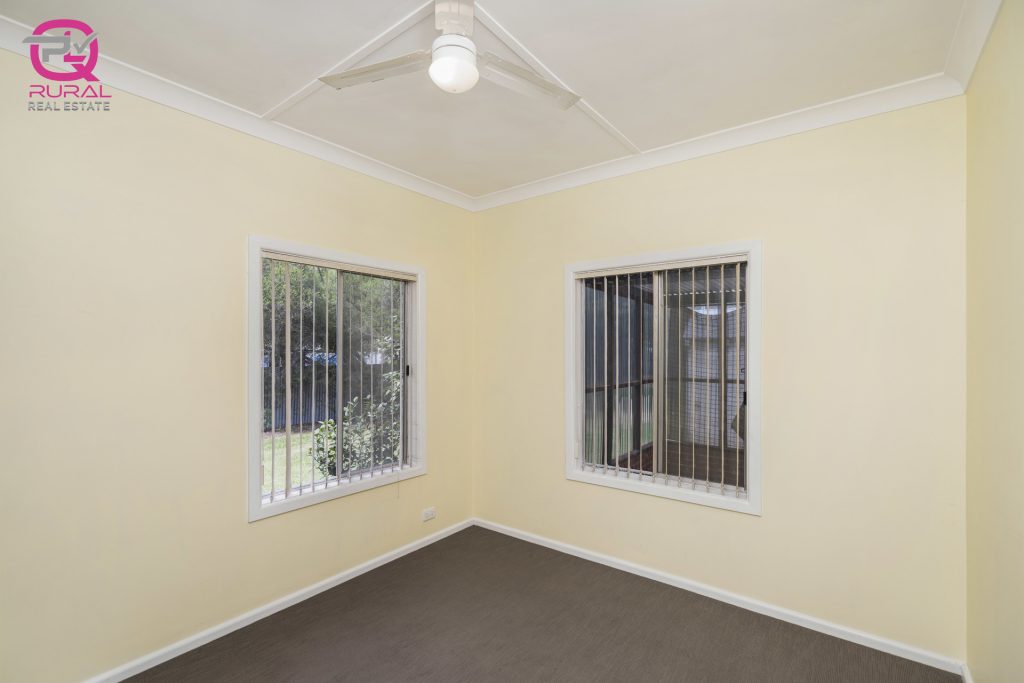 54 Yanco Avenue, Leeton NSW 2705 - photo 8