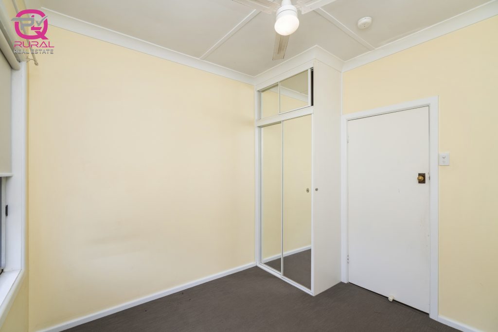 54 Yanco Avenue, Leeton NSW 2705 - photo 9