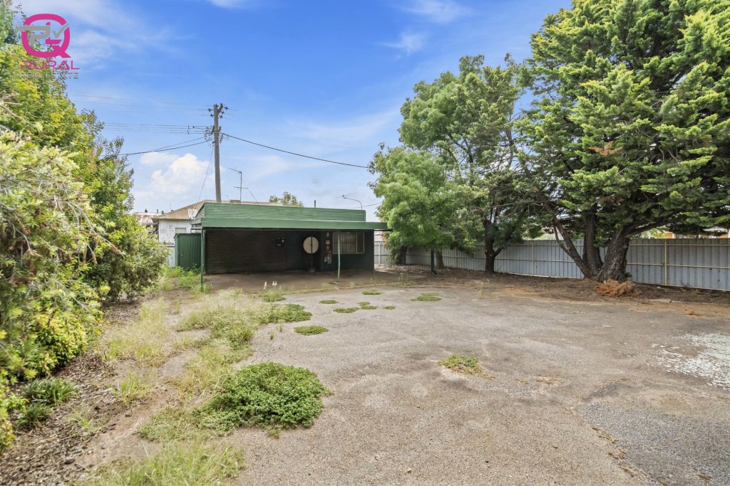 124 De Boos Street, Temora NSW 2666 - photo 18