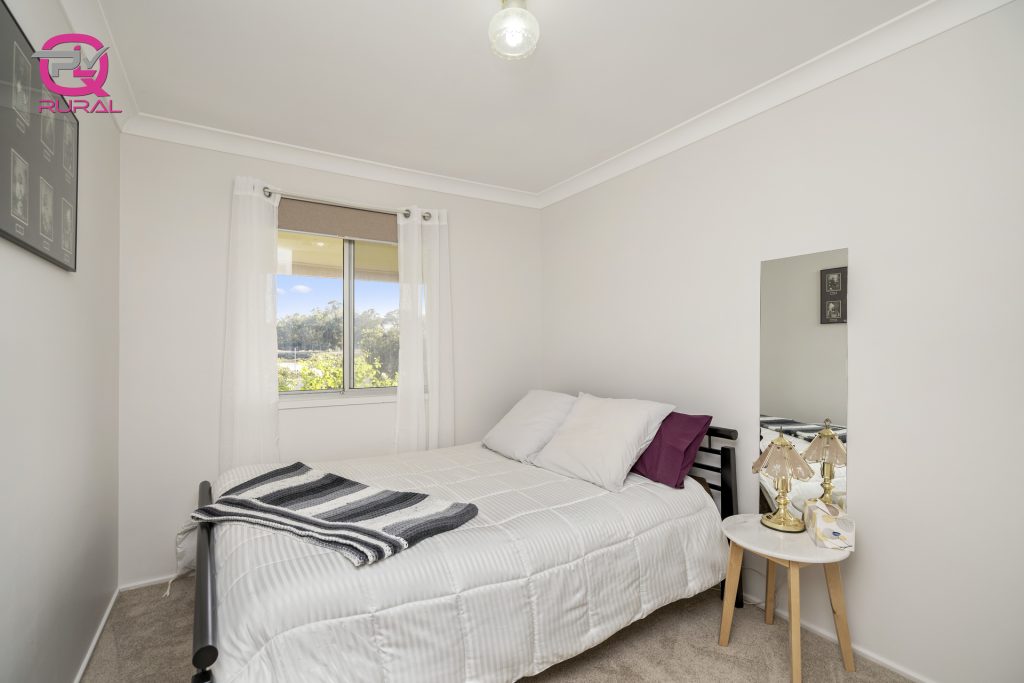 48 Cootamundra Road, Temora NSW 2666 - photo 13