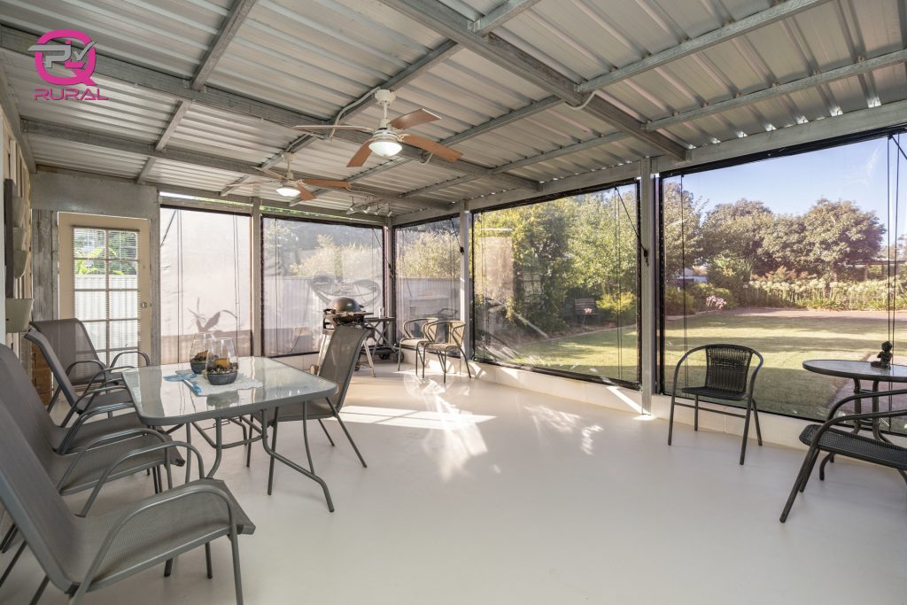 48 Cootamundra Road, Temora NSW 2666 - photo 18