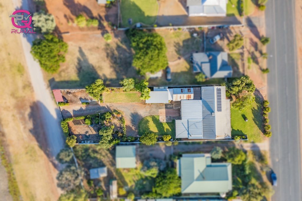 48 Cootamundra Road, Temora NSW 2666 - photo 3