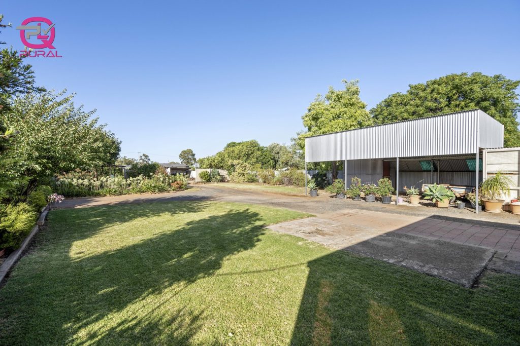 48 Cootamundra Road, Temora NSW 2666 - photo 23