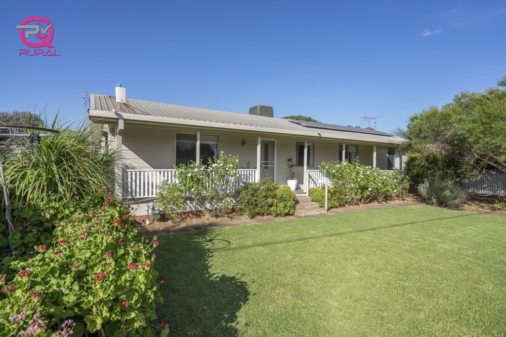 48 Cootamundra Road, Temora NSW 2666 - photo 29