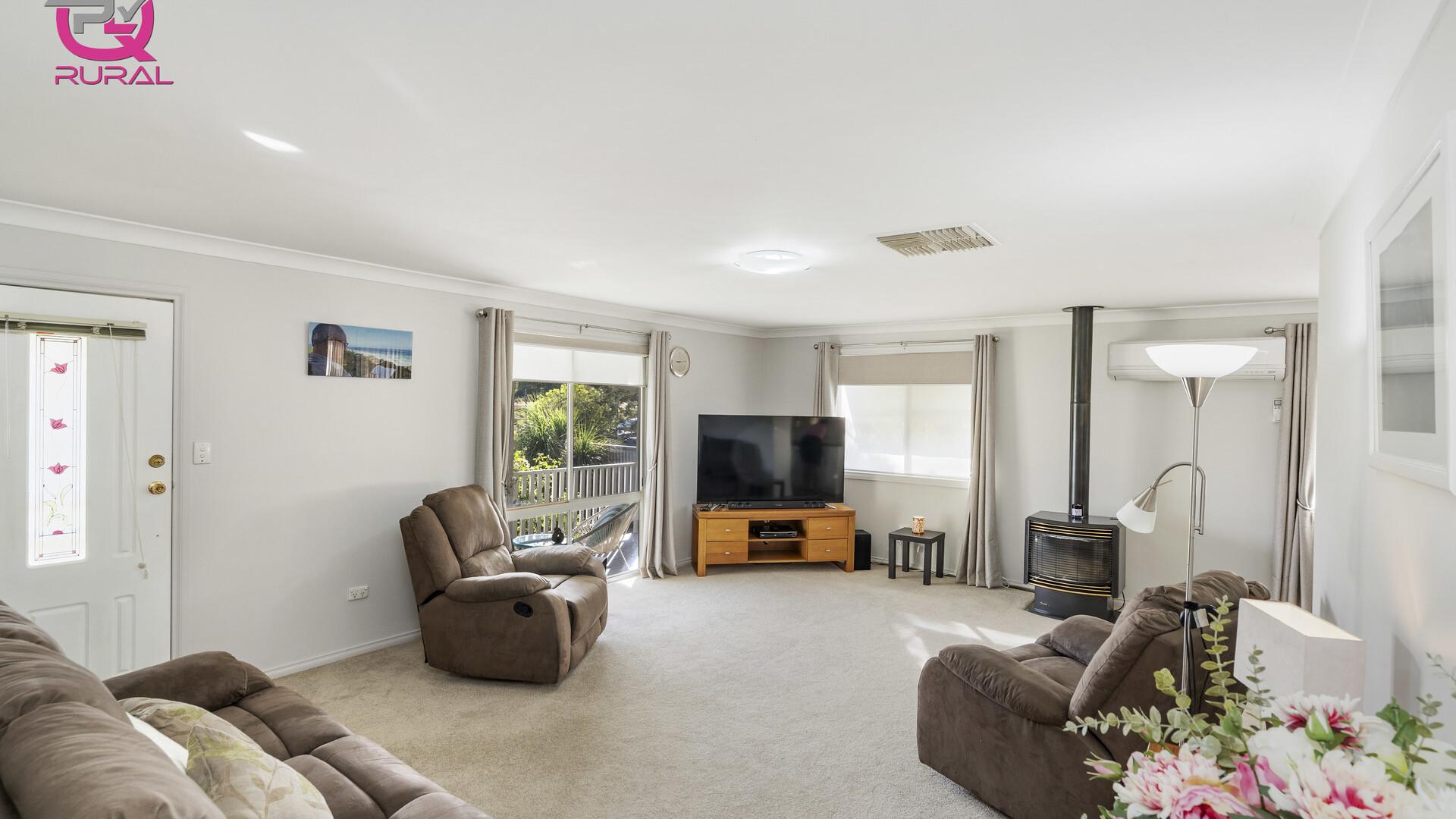 48 Cootamundra Road, Temora NSW 2666 - photo 4