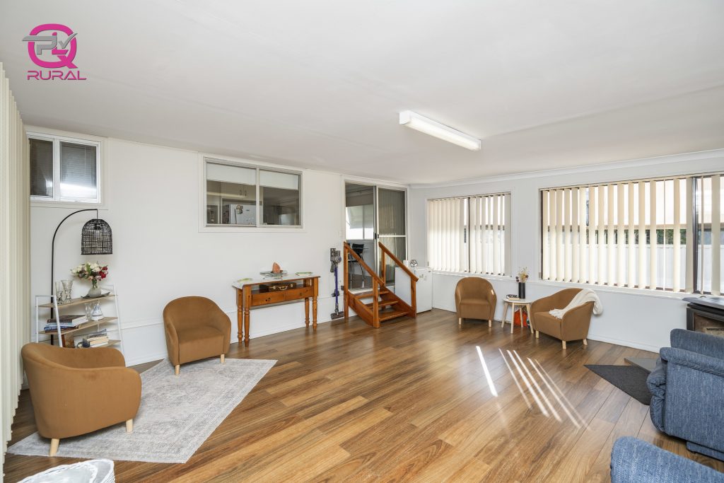48 Cootamundra Road, Temora NSW 2666 - photo 9