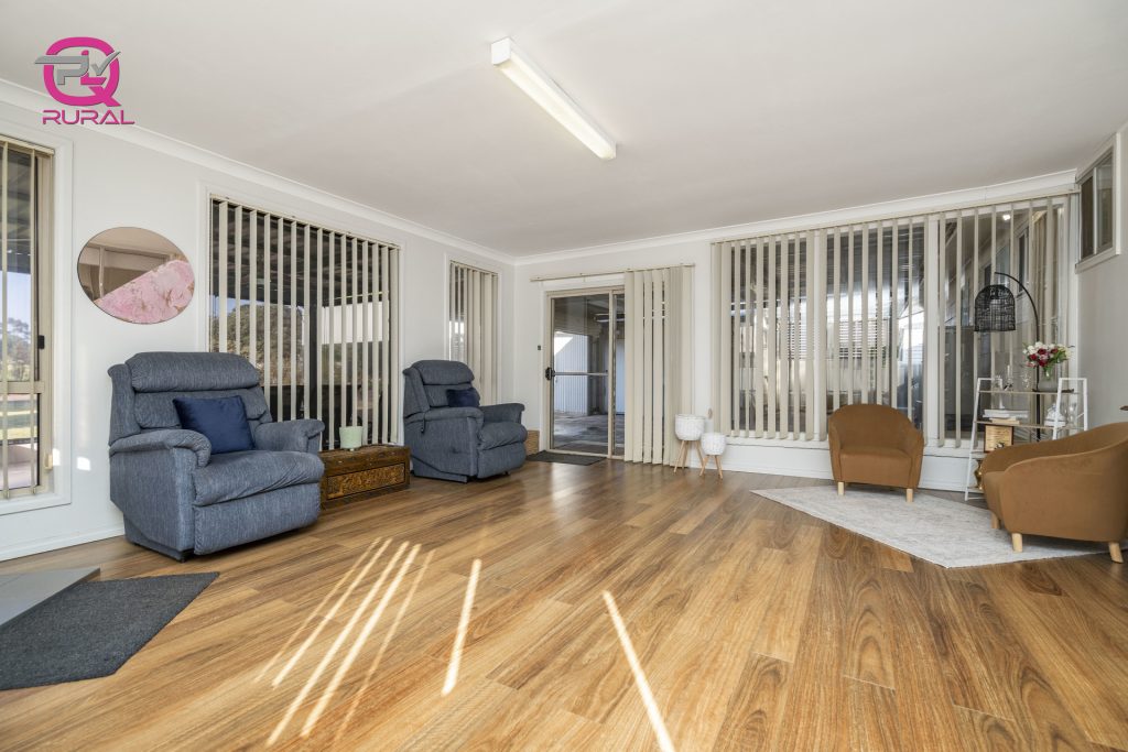 48 Cootamundra Road, Temora NSW 2666 - photo 10