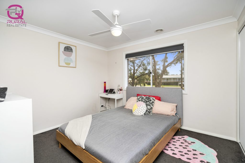15 Logan Street, Coolamon NSW 2701 - photo 11