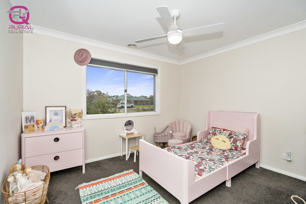 15 Logan Street, Coolamon NSW 2701 - photo 12